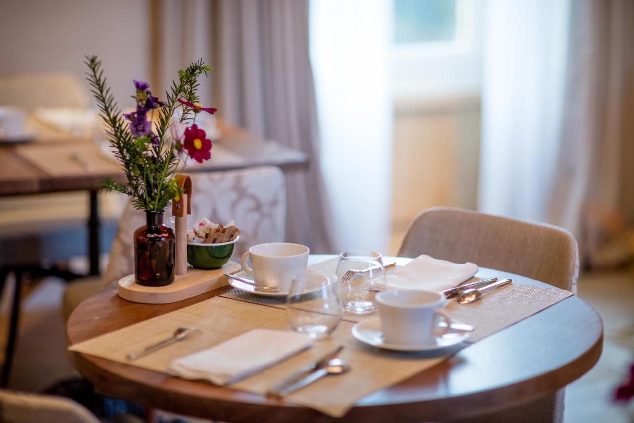 Hotel Domaine Des Etangs, Auberge Resorts Collection Massignac Ngoại thất bức ảnh